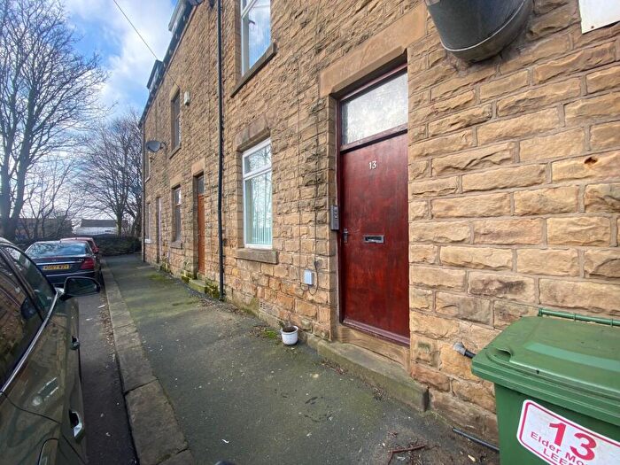 1 Bedroom Apartment To Rent In Elder Mount, Leeds, LS13