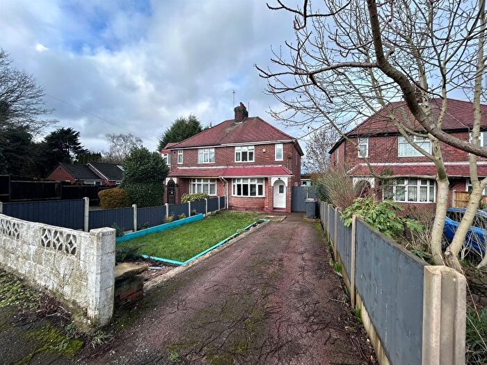 3 Bedroom Semi-Detached House For Sale In Church Street, Eastwood, Nottingham, NG16