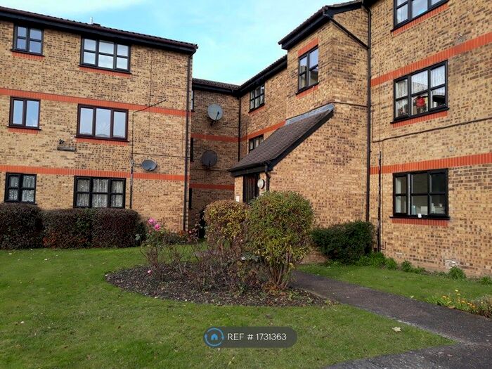 1 Bedroom Flat To Rent In Frances Court, Walthamstow, E17
