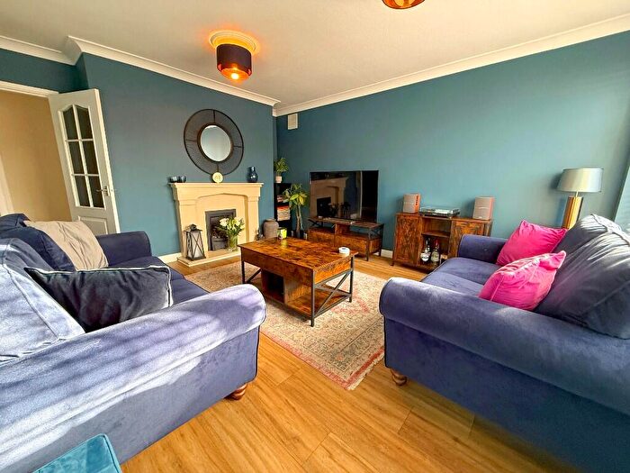 2 Bedroom Detached Bungalow For Sale In Coombe Rise, Oadby, Leicester, Leicestershire, LE2