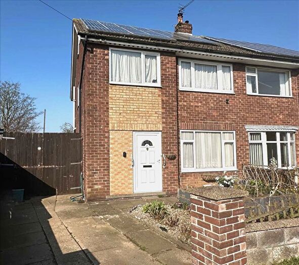 3 Bedroom Semi Detached House For Sale In Eton Drive, Scunthorpe, DN17