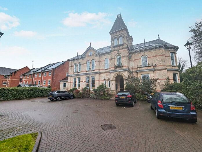 2 Bedroom Apartment To Rent In Palatine Road, Manchester, Greater Manchester, M20
