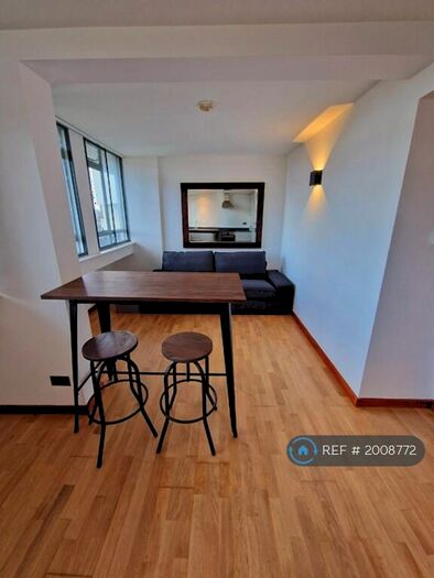 1 Bedroom Flat To Rent In Keeling House, London, E2