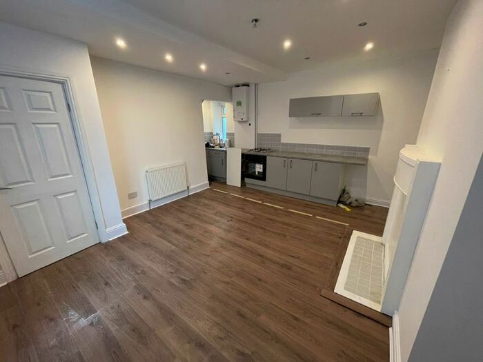 2 Bedroom Terraced House To Rent In Neale Road, Lockwood, Huddersfield, HD1