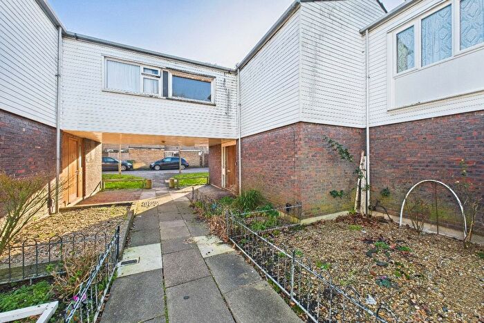 3 Bedroom Terraced House For Sale In Bracklesham Close, Farnborough, Hampshire, GU14