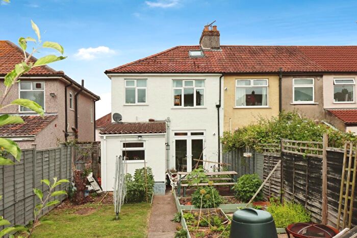 3 Bedroom End Of Terrace House For Sale In Mackie Road, Filton, Bristol, Gloucestershire, BS34
