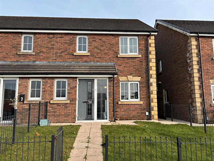 3 Bedroom Semi Detached House For Sale In Cysgod Y Gors, Gorslas, Llanelli, SA14