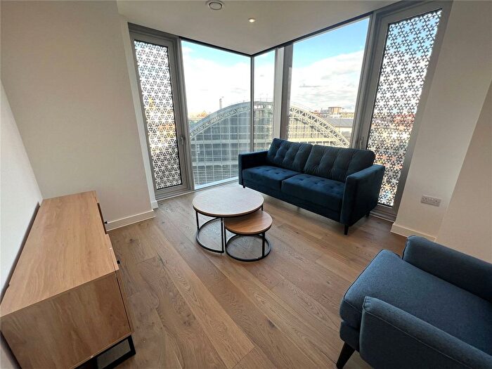 2 Bedroom Flat To Rent In Viadux, Great Bridgewater Street, Manchester, M1