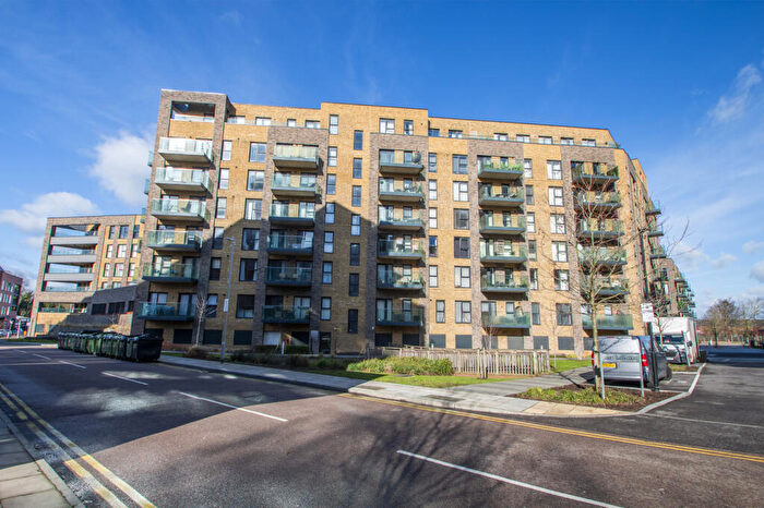 2 Bedroom Flat To Rent In James Smith Court, Dartford, DA1