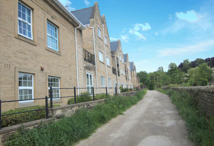 2 Bedroom Apartment To Rent In Church View, Ireland Street, Bingley, West Yorkshire, BD16
