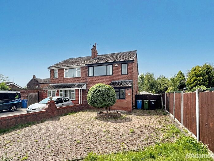 3 Bedroom Semi-Detached House For Sale In Baguley Avenue, Widnes, WA8