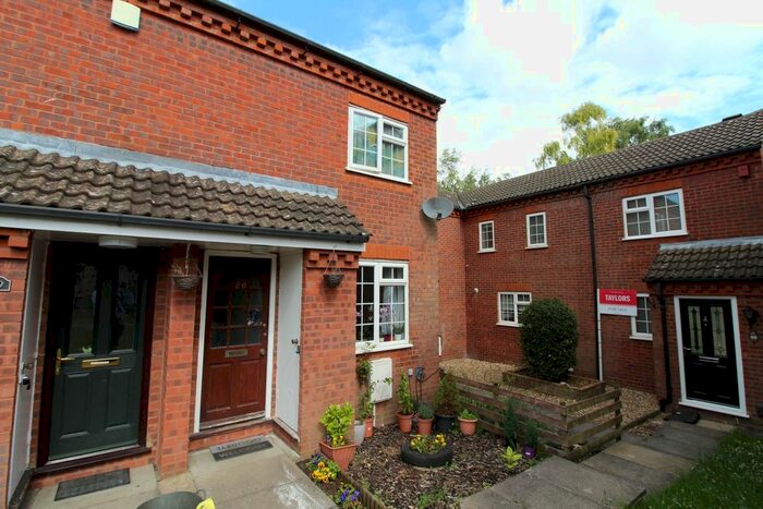 2 Bedroom Semi-Detached House To Rent In Ormsby Close, Luton, LU1