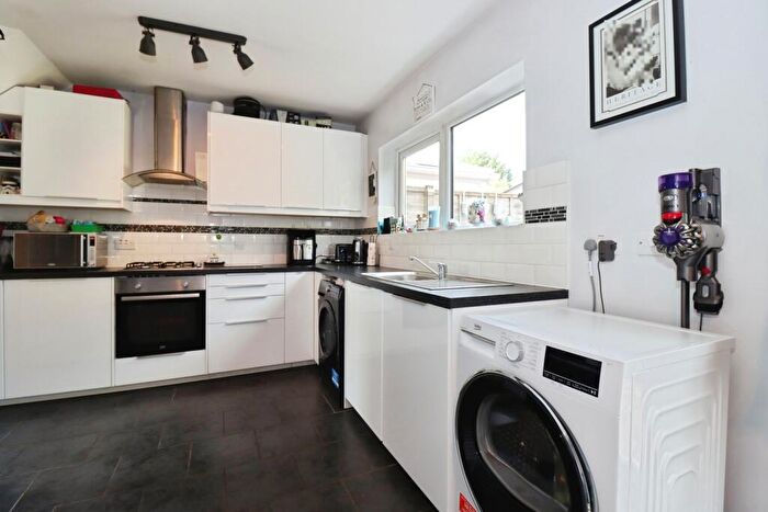 3 Bedroom Terraced House For Sale In Chakeshill Drive, Bristol, Somerset, BS10