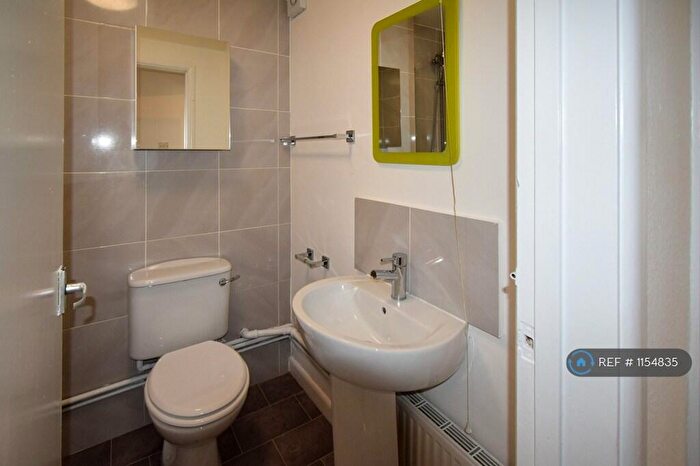 1 Bedroom Flat To Rent In Oakwood, Sheffield, S5