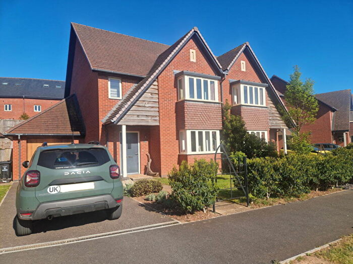 4 Bedroom Semi Detached House For Sale In Lipscomb Avenue, Exmouth, EX8