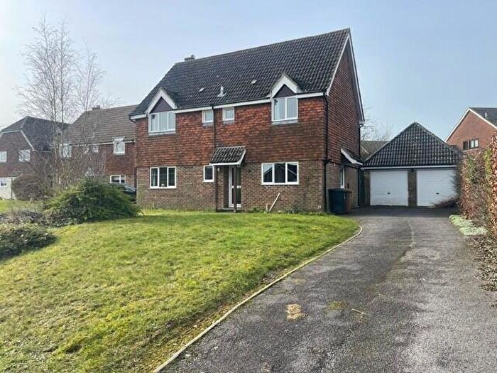 4 Bedroom Detached House To Rent In Bradwell Close, Andover, SP10