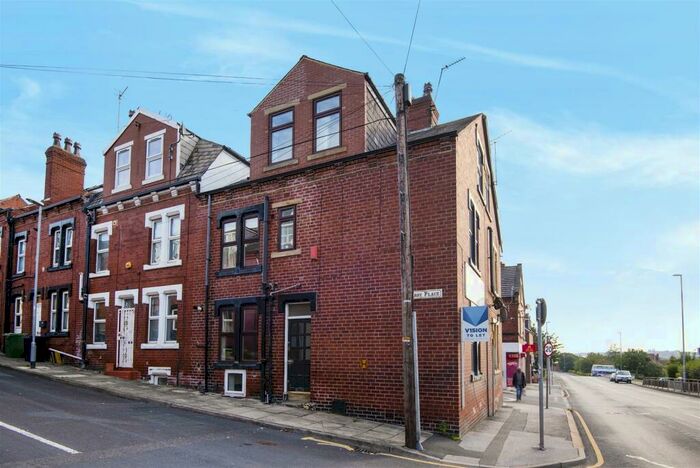5 Bedroom End Of Terrace House To Rent In Quarry Place, Leeds, LS6