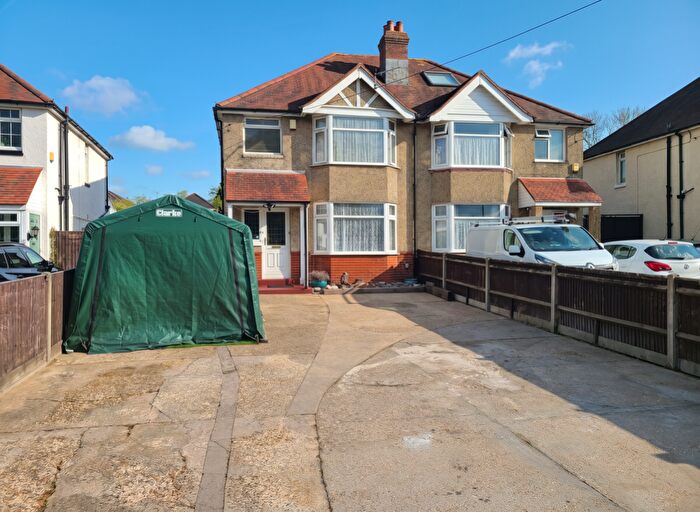 3 Bedroom Semi-Detached House For Sale In Gover Road, Redbridge, SO16