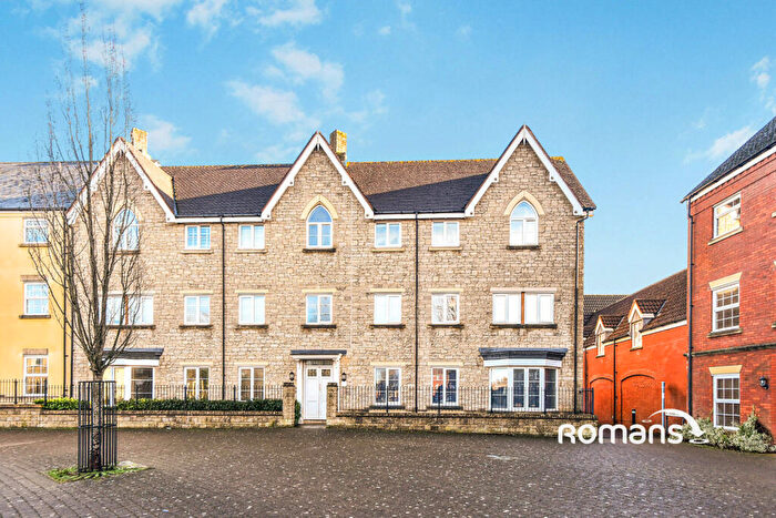 2 Bedroom Flat To Rent In Chopin Mews, Mazurek Way, Swindon, SN25