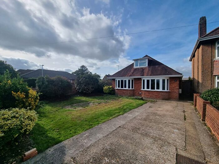 3 Bedroom Bungalow To Rent In Poole, BH15