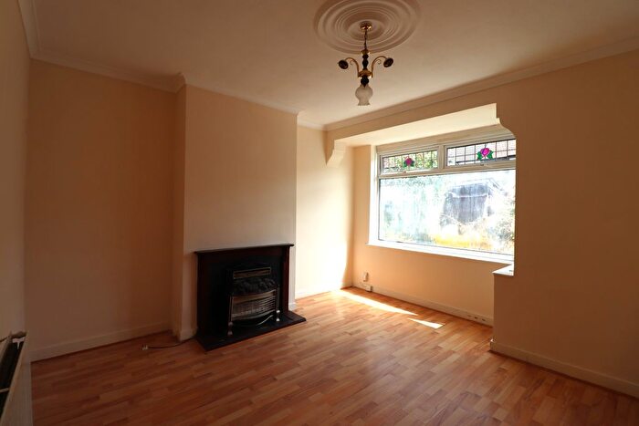 3 Bedroom Terraced House To Rent In Chadwell Heath Lane, Romford, RM6