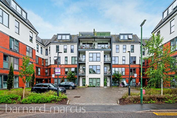 2 Bedroom Flat For Sale In Mill Green Road, Mitcham, CR4