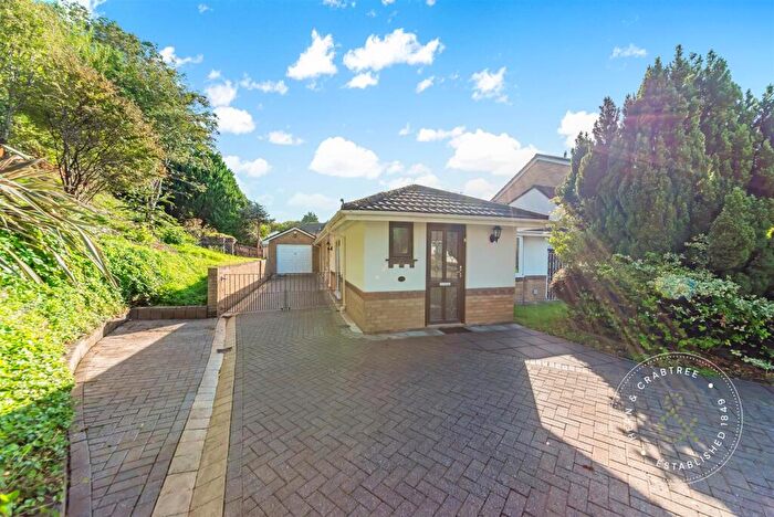 3 Bedroom Detached Bungalow For Sale In Silver Birch Close, Whichurch, Cardiff, CF14