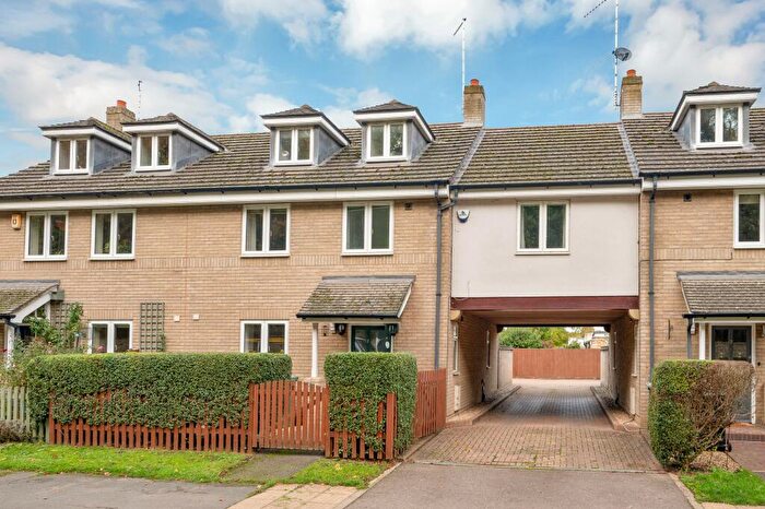 4 Bedroom Town House For Sale In Woodside, Stamford, PE9