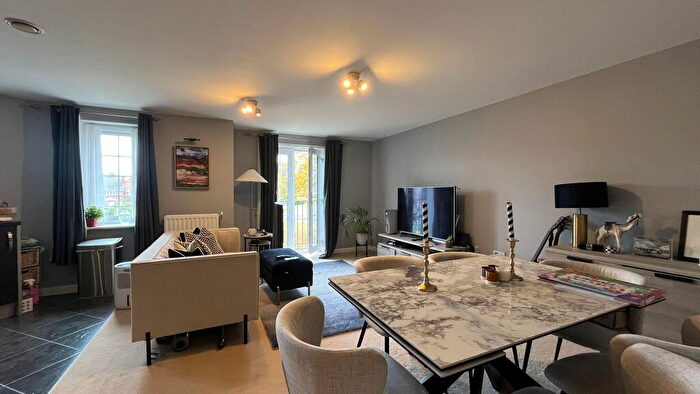 2 Bedroom Flat To Rent In Forelle Way, Carshalton Beeches, Carshalton, SM5