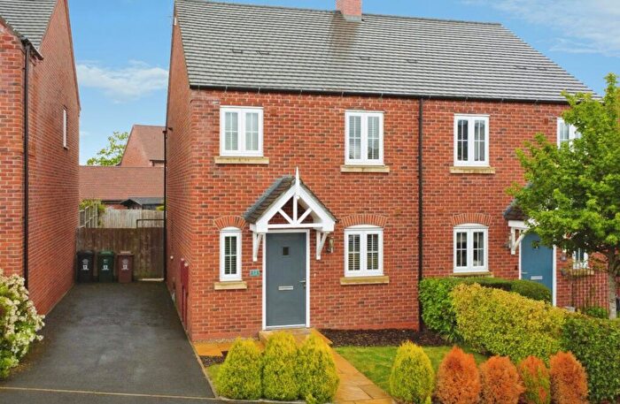 3 Bedroom Semi-Detached House For Sale In Stafford Close, Melbourne, DE73