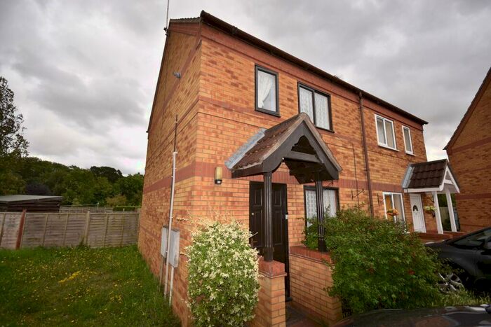 2 Bedroom Semi-Detached House To Rent In Rudkin Drive, Sleaford, NG34