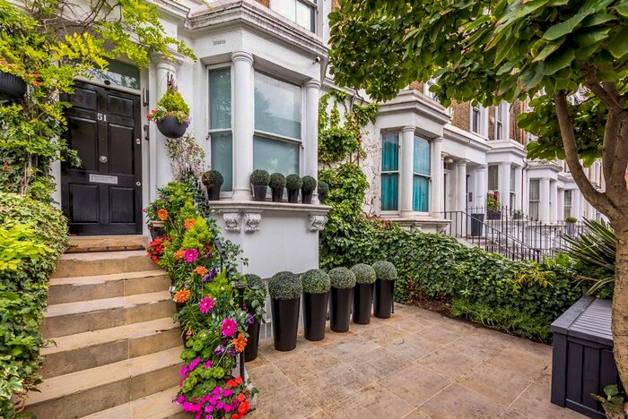 5 Bedroom Maisonette To Rent In Edith Grove, Chelsea, London, SW10