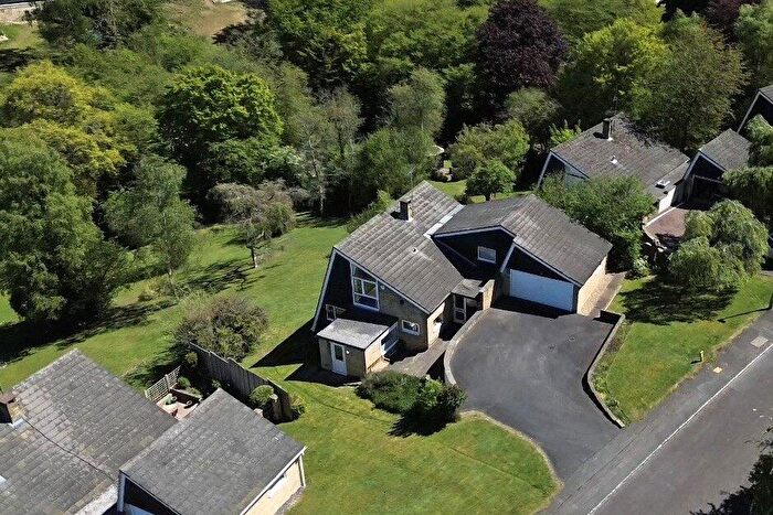 4 Bedroom Detached House For Sale In Hampden Hill, Beaconsfield, Buckinghamshire, HP9