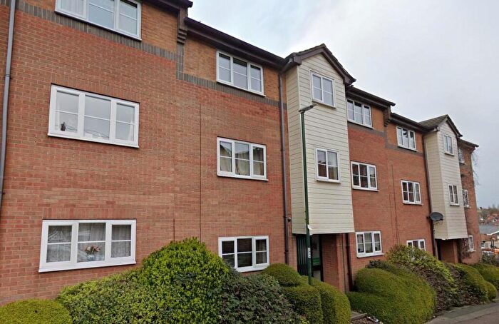 2 Bedroom Apartment For Sale In Greenbank Court, Nottingham, NG5