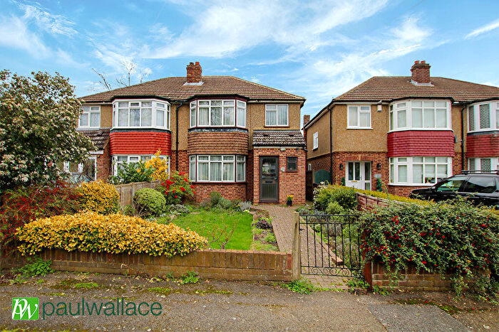 3 Bedroom Semi Detached House For Sale In Salisbury Crescent, Waltham Cross, EN8