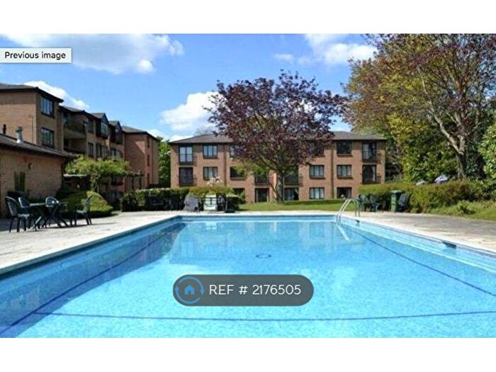 2 Bedroom Flat To Rent In Widmore Road, Bromley, BR1