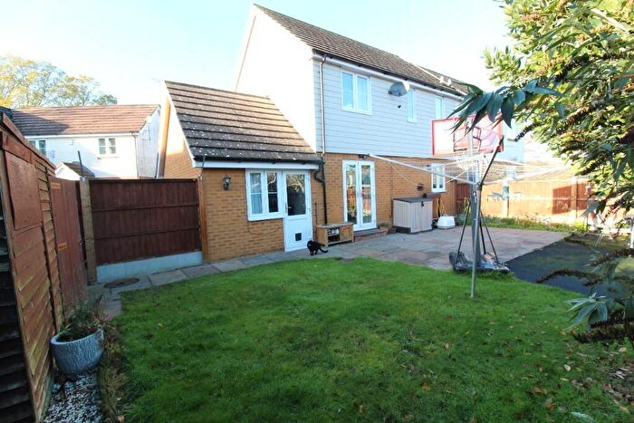 4 Bedroom House For Sale In Magnolia Road, Rochford, Essex, SS4