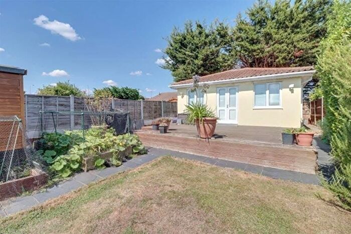 2 Bedroom Semi-Detached Bungalow For Sale In Rettendon Gardens, Wickford, SS11