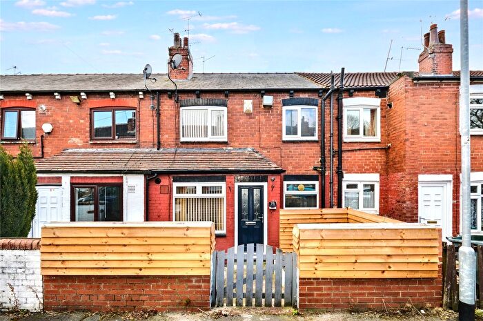 1 Bedroom Terraced House For Sale In Westbury Place South, Leeds, LS10