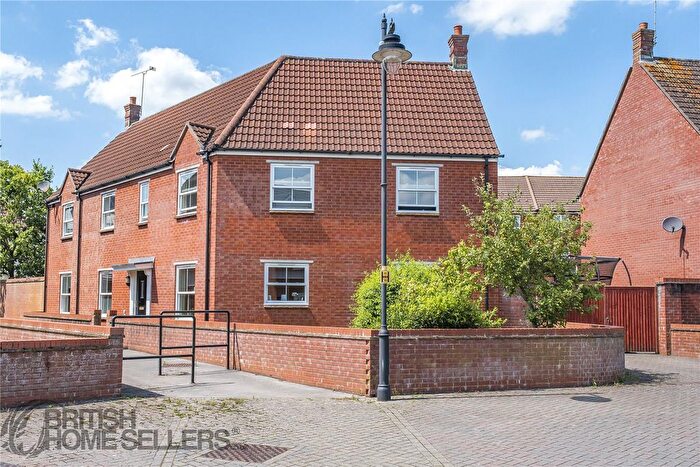 4 Bedroom Detached House For Sale In Teasel Close, Devizes, Wiltshire, SN10