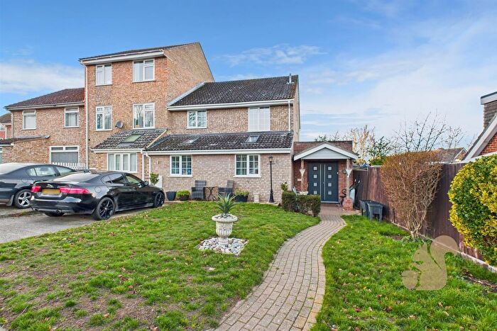 4 Bedroom End Terrace House For Sale In Pinecroft Rise, Sudbury, CO10