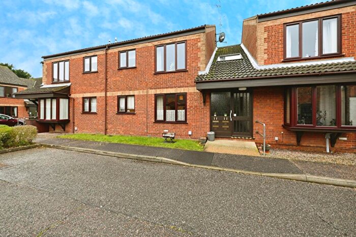 2 Bedroom Apartment For Sale In Lavender Court, Gaywood, King'S Lynn, PE30