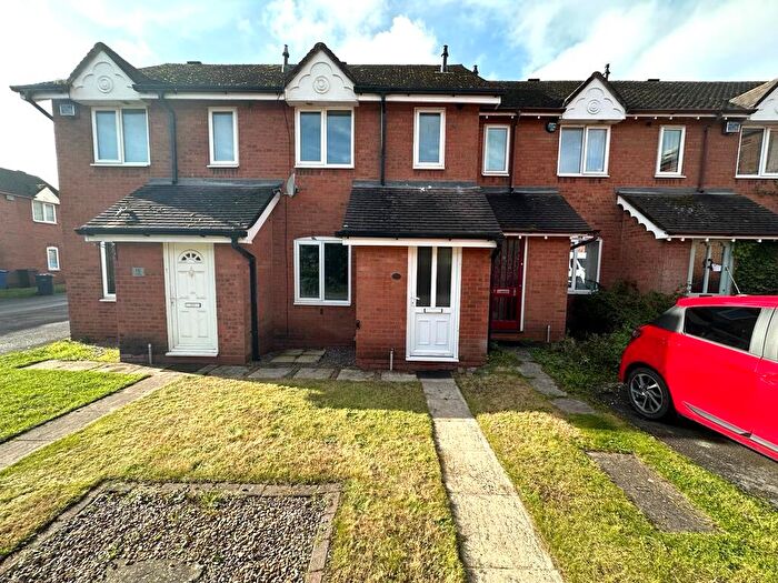 2 Bedroom Town House For Sale In Blythfield, Burton-on-Trent, DE14