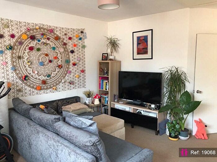 1 Bedroom Apartment To Rent In Raleigh Road, Exeter, EX1