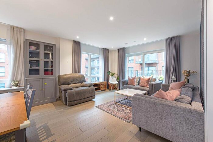 3 Bedroom Flat For Sale In Felar Walk, Colindale, London, NW9