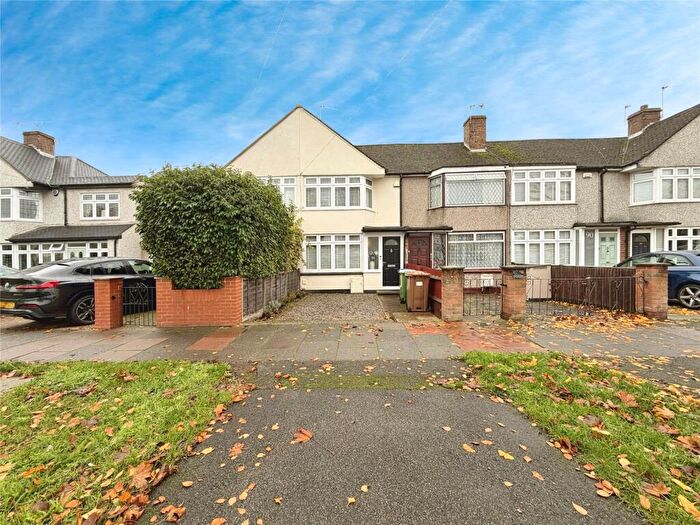 2 Bedroom Terraced House For Sale In Sherwood Park Avenue, Sidcup, DA15