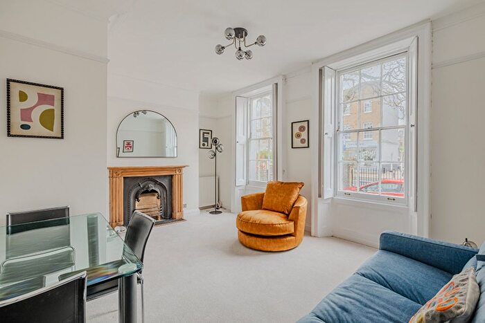 1 Bedroom Flat To Rent In Fulham Road, Fulham, London, SW6