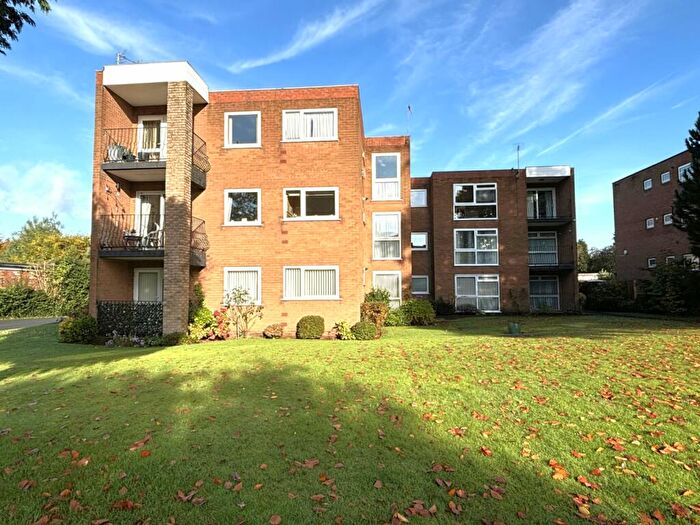 2 Bedroom Flat To Rent In , Duncan House, Station Road, Sutton Coldfield, West Midlands, B73