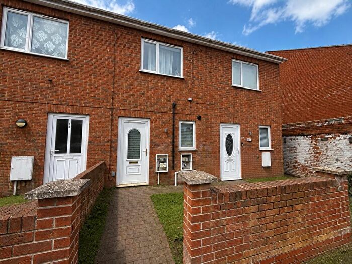 2 Bedroom Terraced House For Sale In Mansel Street, Grimsby, Lincolnshire, DN32