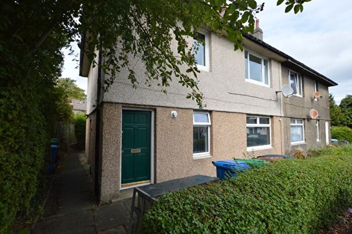 2 Bedroom Flat To Rent In Kings Crescent, Rosyth, KY11